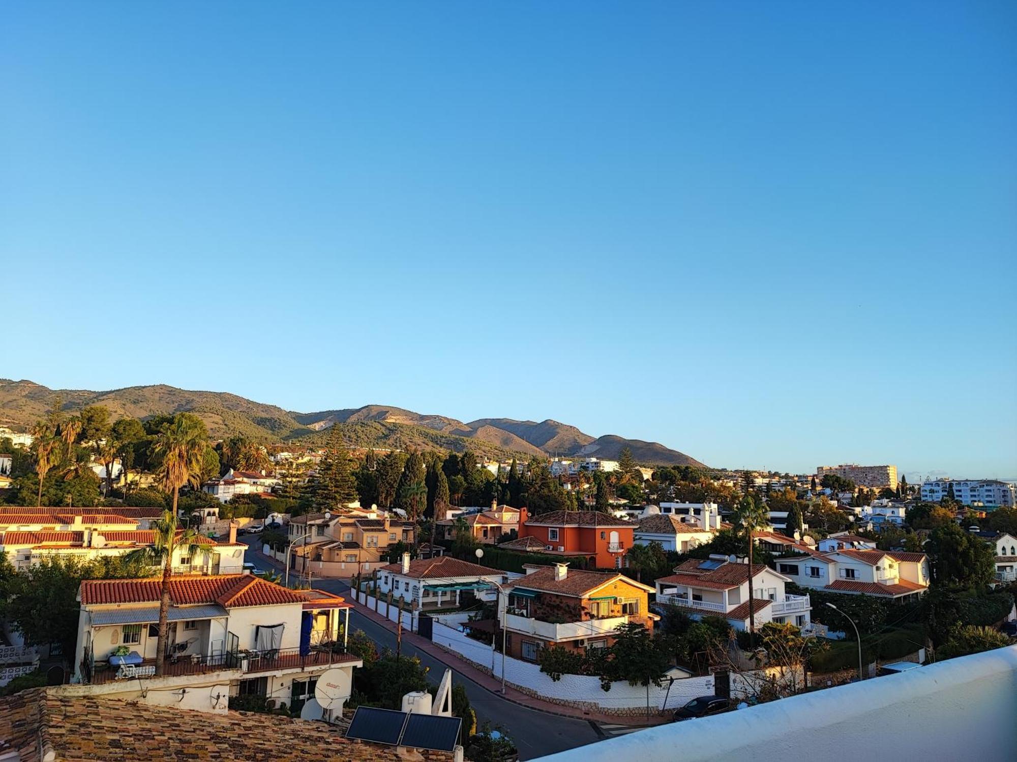 Ferienwohnung Isla De Benalmadena 1, Jacuzzi, 80M From The Sea, Ac, Bbq, Private Parking, Big Terrace Exterior foto